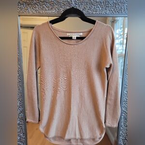 Max Studio Camel Long Sleeve Extra Fine Merino Wool Lightweight‎ Sweater